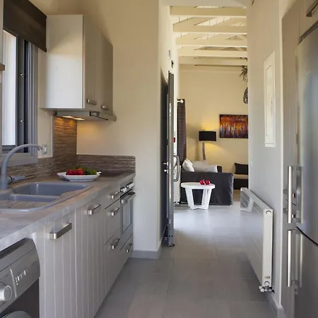 Lefteris Villa *